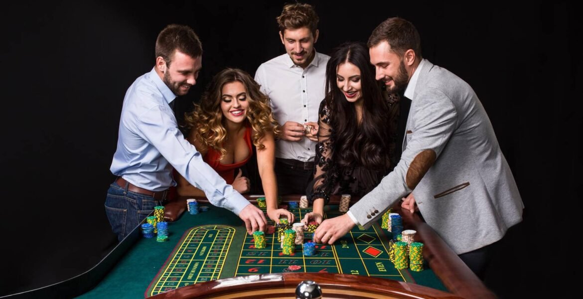 Người chơi Việt Nam trải nghiệm game bài và bắn cá trên điện thoại